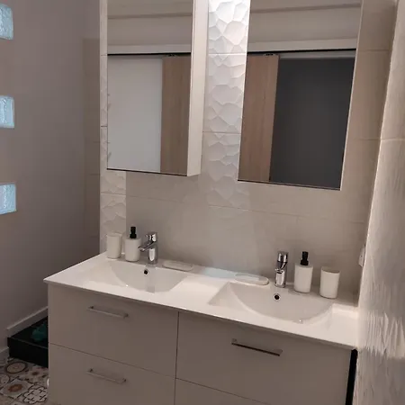 Appartement T3 Climatisation Parking Alarme *