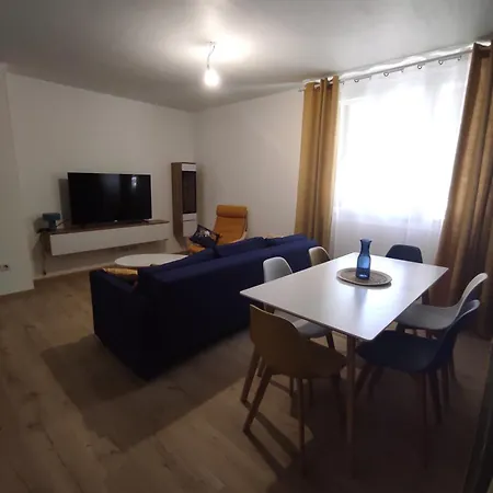 Apartment T3 Climatisation Parking Alarme